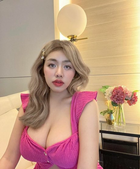 Zareena セクシー女優 画像