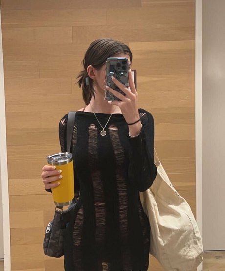 claudipher スター 裸 写真