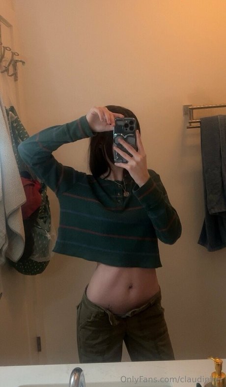 毛深い妊婦OnlyFans ヌード 写真