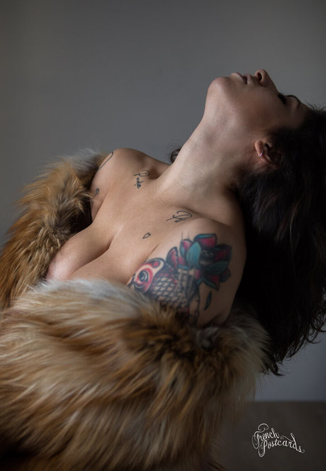 Sara Noli 独占モデル ギャラリー