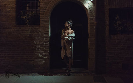 Sara Noli 美しいポルノスター 写真