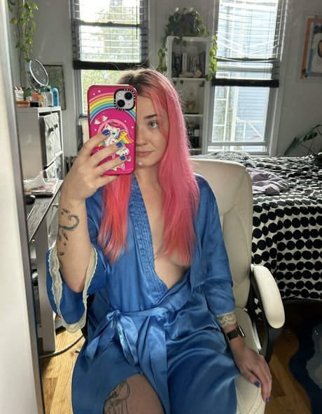 ディスコード トランス OnlyFans 美しい裸 画像