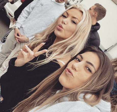 Lucy Nicholson 高品質のスター アーカイブ