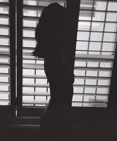 女装オンリーファン ヌード 写真