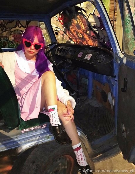 melodymew gif ポルノモデル ギャラリー