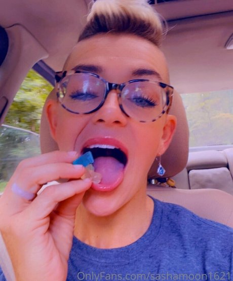 sashamoon1621 かわいいモデル 画像