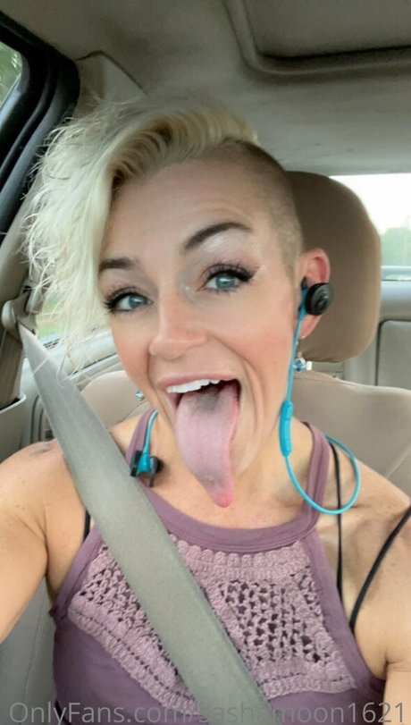 sashamoon1621 ポルノスター 素敵 写真