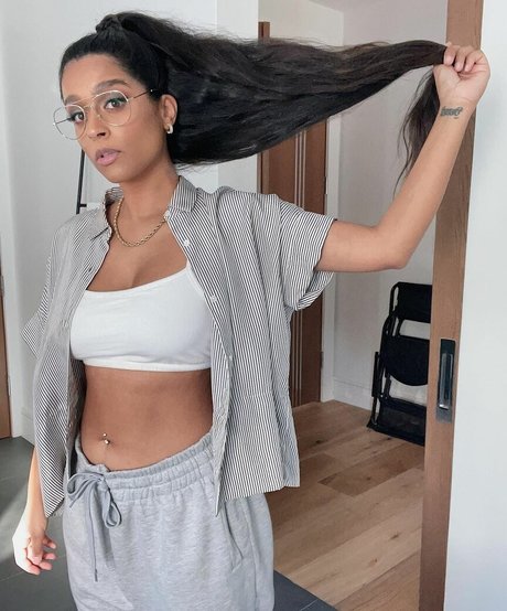 Lilly Singh スター 画像