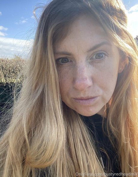 curvykgirl トップモデル 画像