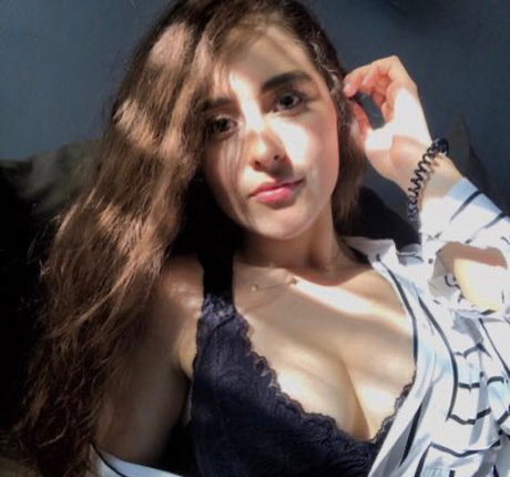 Sassi Zavala エロティックモデル 画像