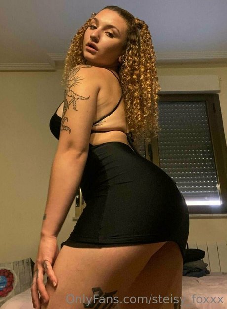 steisy foxxx xxxスター 画像