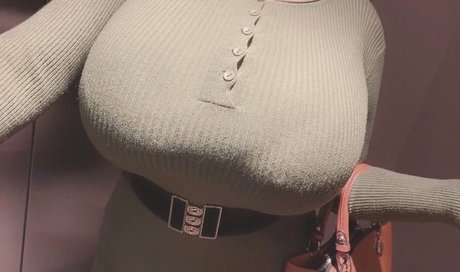 rinlin x3 ヌードのポルノスター 写真