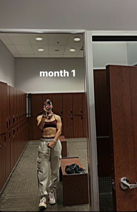 リップスオンリーファンズ ホットセクシー 写真