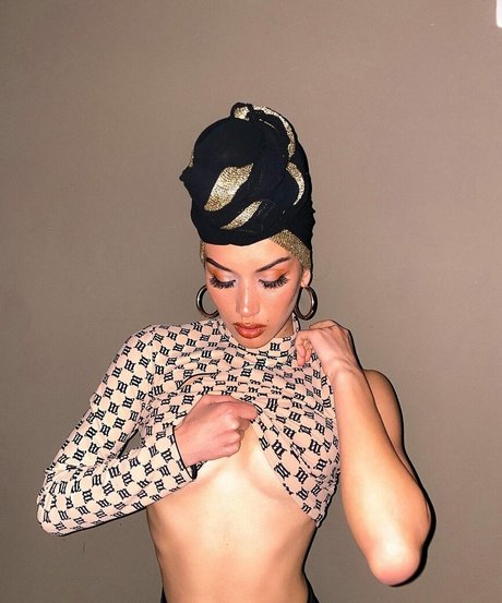 Danit Tal 高品質モデル 写真