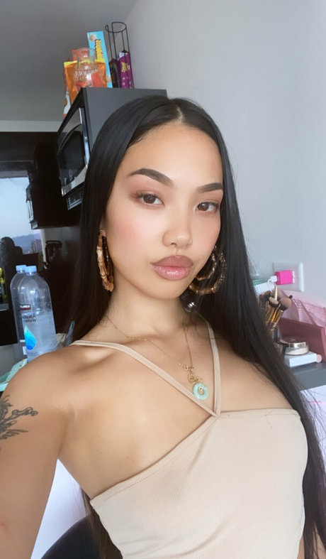 母娘オンリーファン 無料ポルノ 写真