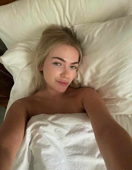 黒人フェムボーイOnlyFans ホットポルノ 写真