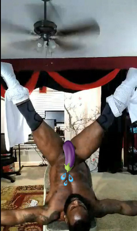 黒檀の小人OnlyFans エロチック 写真