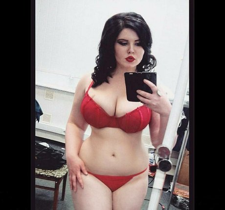 大きなお尻のアジア人OnlyFans セクシーxxx 画像