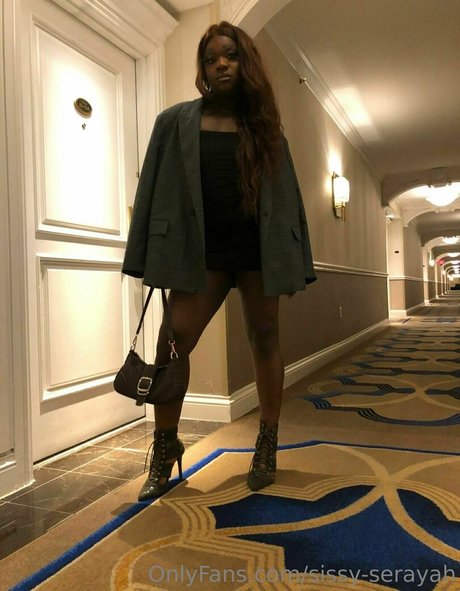 sissy serayah 高品質のポルノスター ギャラリー