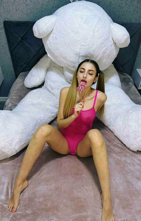 kinky ella1 セクシーなスター 写真