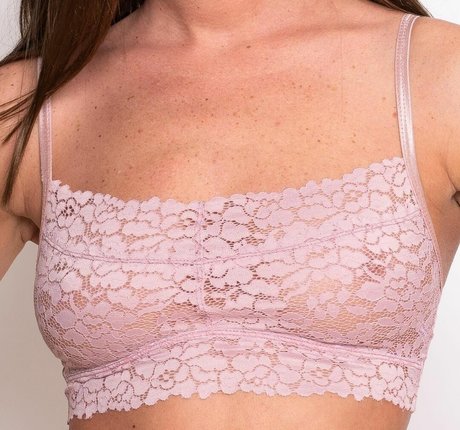 Anna Kourkoulin かわいいスター アーカイブ