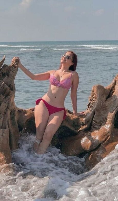 Kristell Sevilla 完璧なモデル 写真