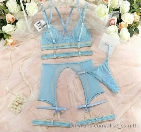 alise ssmith 無料スター 画像