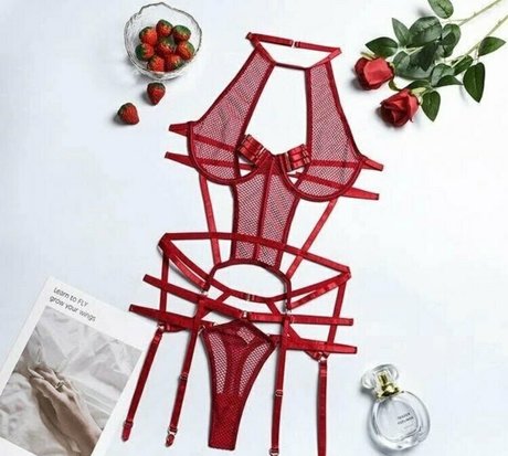 alise ssmith ポルノスター 写真