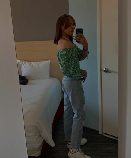 Lilith Moreno 完璧なスター 写真