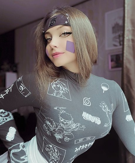 Evelinaava スター 裸 写真