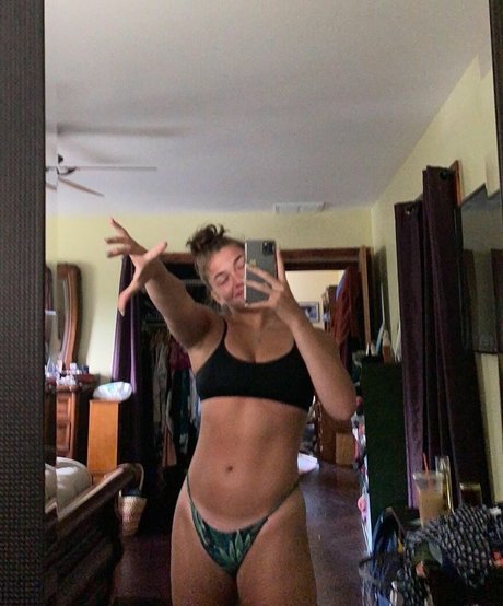 大きな黒いお尻のOnlyFans ホット裸 写真