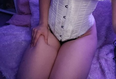 frogzzi 無料女優 写真