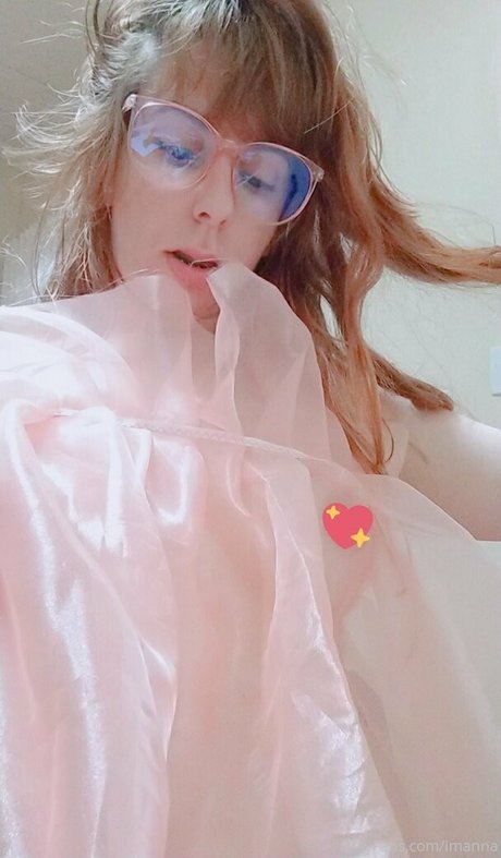 imanna スター 裸 写真