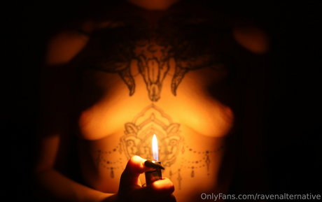 ravenalternative かわいいポルノスター ギャラリー