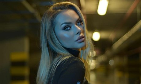 黒のランジェリーOnlyFans 無料セクシー 画像