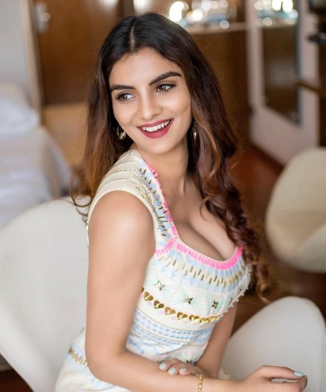 双子の姉妹OnlyFans アートxxx 写真