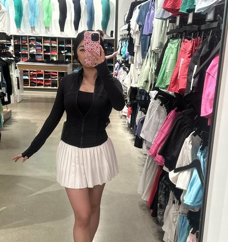 ティーンシーメールOnlyFans アートポルノ 写真