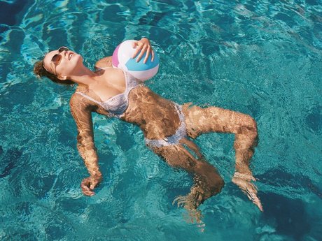 ハンズオンリーファン 無料裸 写真