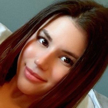 naughtylittleparker ポルノスター 美しい 画像