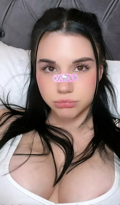 naughtylittleparker 高品質のポルノスター ギャラリー