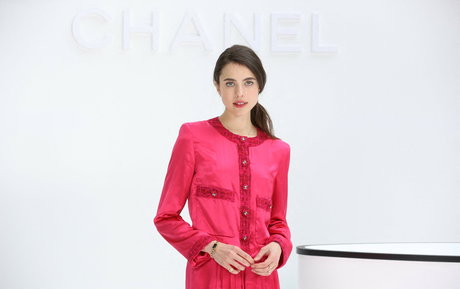 曲線美の赤毛OnlyFans ポルノグラフィック ギャラリー