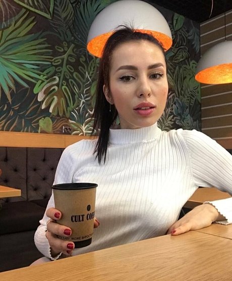 carolmommy ポルノスター トップ 写真