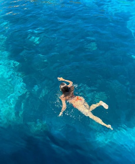 Zeynep Kurubacak 無料のポルノスター 写真