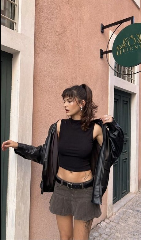 アジア人のセックステープ OnlyFans エロチック 写真