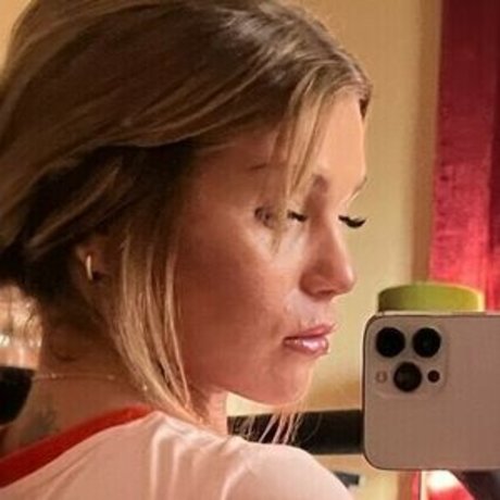 スターティーンオンリーファンズ ホット 写真