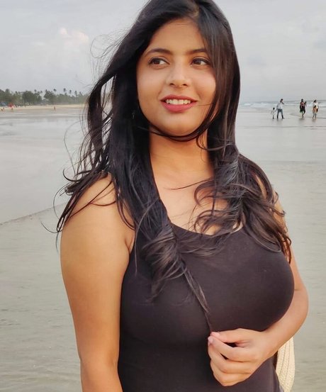 ティーンのおっぱいOnlyFans 無料セクシー 画像