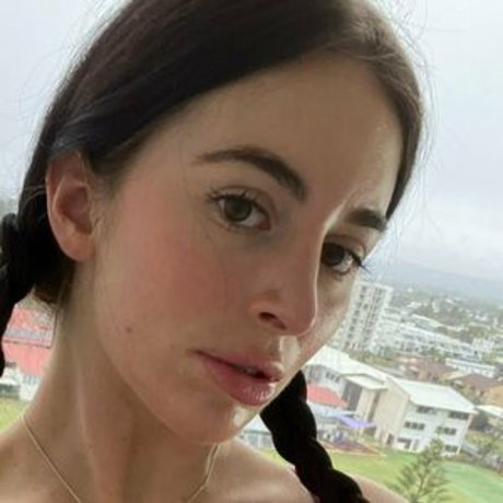 izzy2spicy ヌードモデル 写真