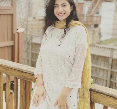 Komal Bhagat ポルノスター 無料 写真