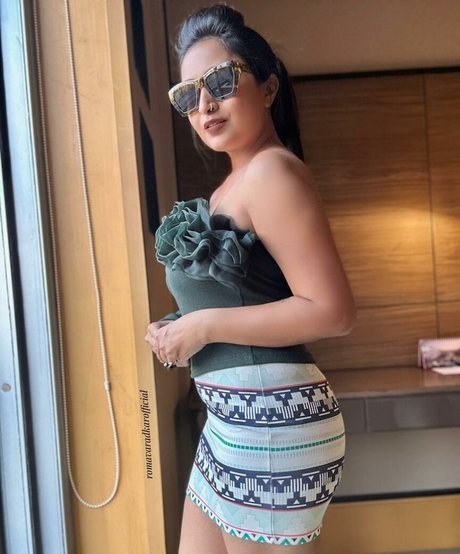 Roma Varadkar セクシーなポルノスター アーカイブ