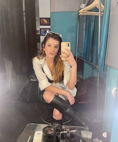 Akshita Dutta かわいいモデル 画像